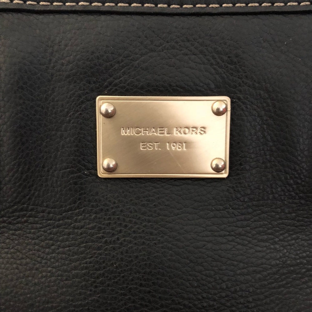 Michael Kors Leather Purse - Picture 4 of 15